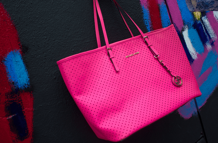 soho missyonmadison blog blogger fashion style annawintour karllagerfeld annakarlmural nyc pink michaelkorstote ninewestjacepump