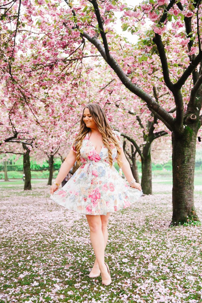 missyonmadison, missyonmadison blog, la blogger, missyonmadison instagram, wayf dress, wayf wrap dress, wayf floral wrap dress, nordstrom, wayf dress nordstrom, nude pumps, nude patent leather pumps, red gucci bag, red crossbody bag, brooklyn botanical garden, nyc photographer, nyc photoshoot, nyc blogger, ny blogger, la blogger, wayf pr clothing, nude heels, summer style, spring style, 